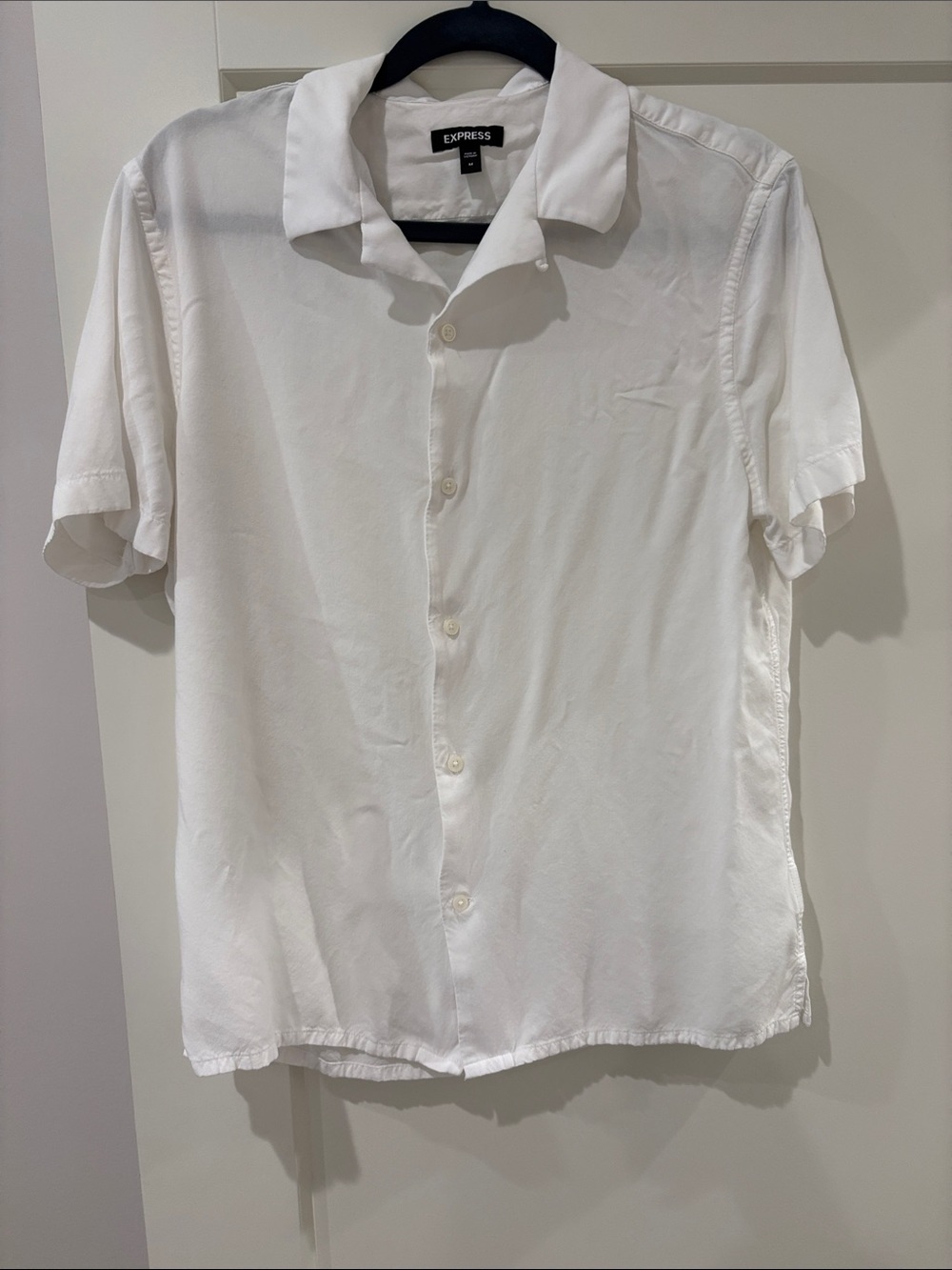 Express White Short-Sleeve Casual Button-Down Shirt